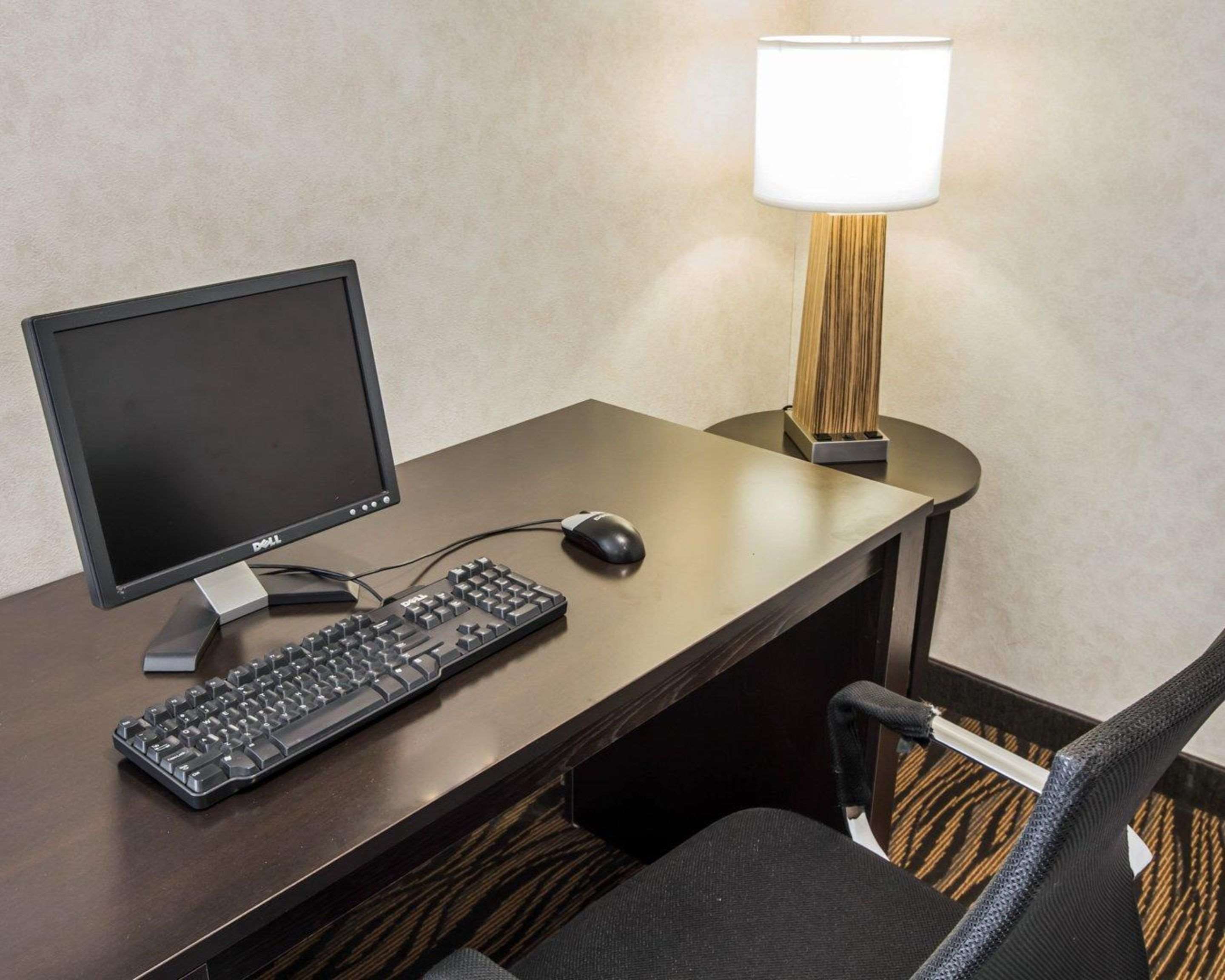 Business center with high-speed Internet access | Sleep Inn Phoenix North I-17