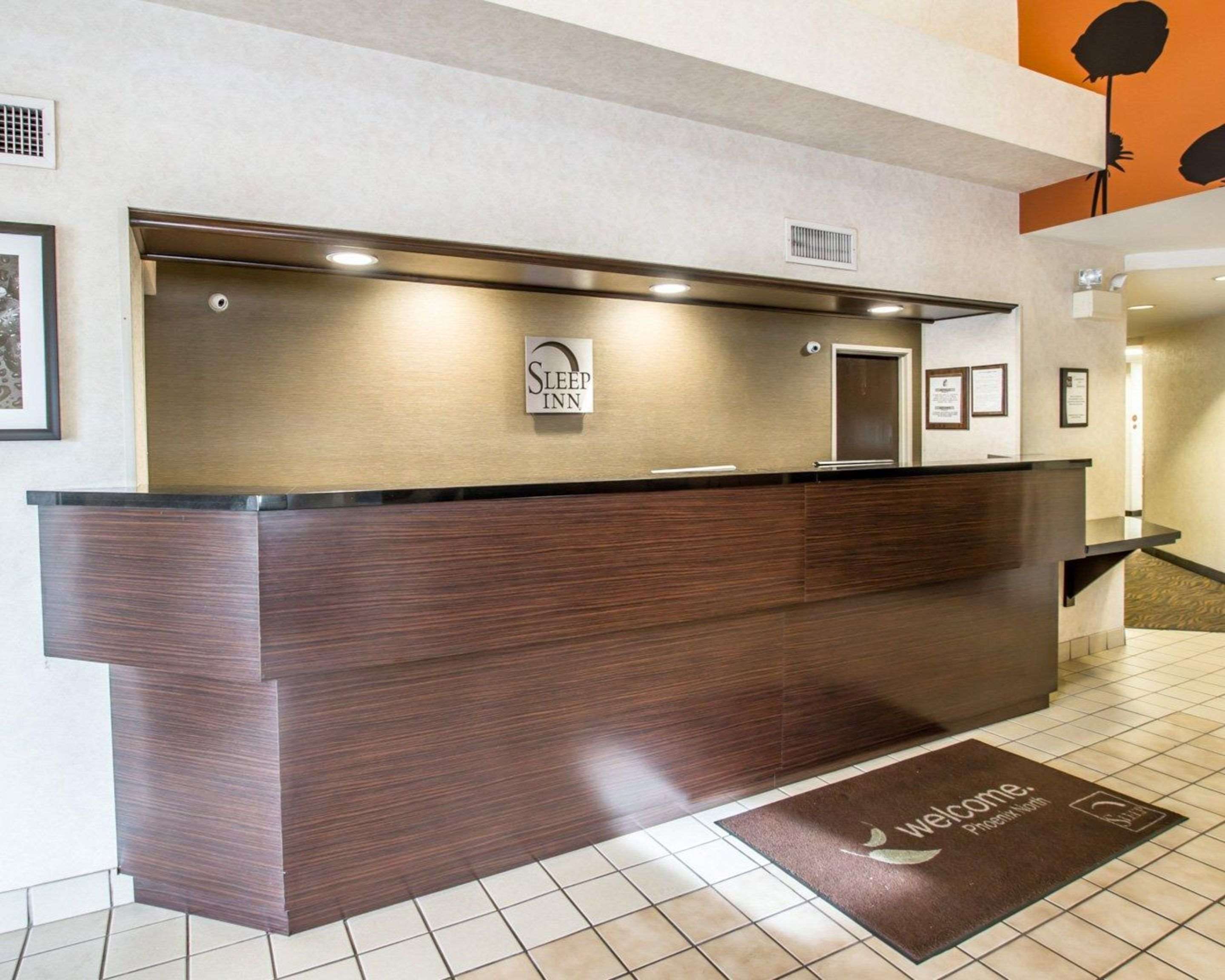 Front desk | Sleep Inn Phoenix North I-17