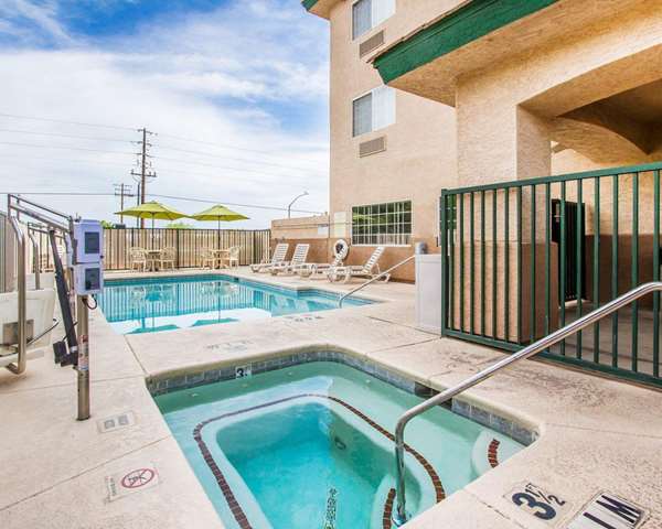 Pool - Comfort Inn & Suites Sierra Vista