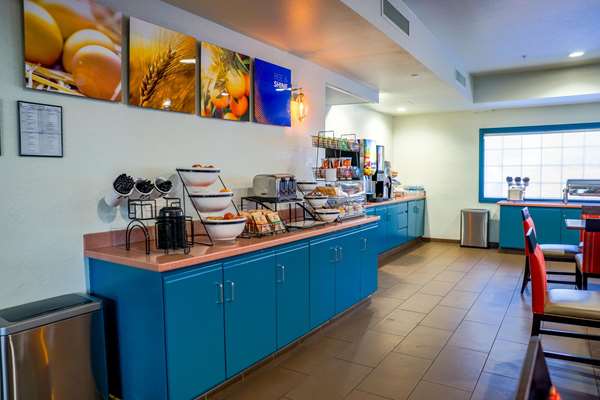 Amenities - Comfort Inn & Suites Sierra Vista