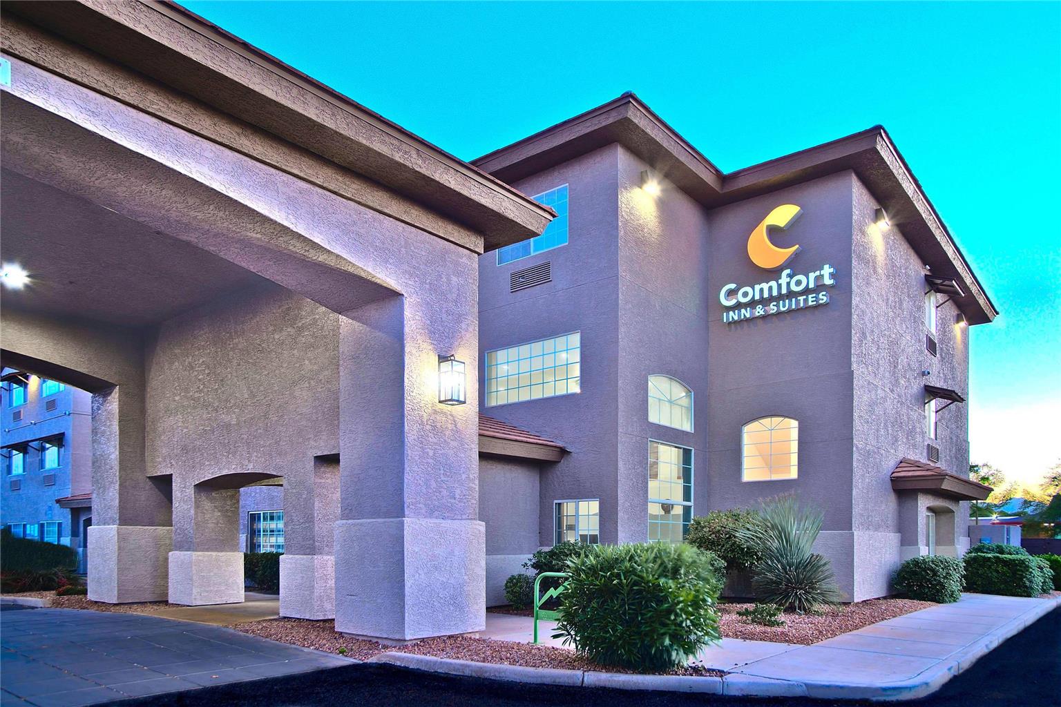 Comfort Inn & Suites