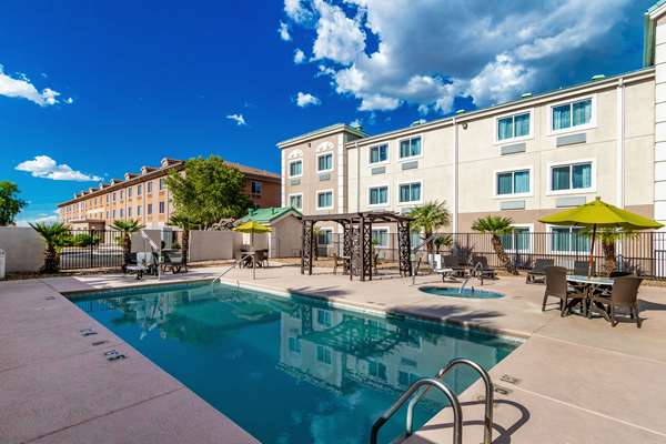 Pool - Comfort Inn Tucson - I-10, Exit 256