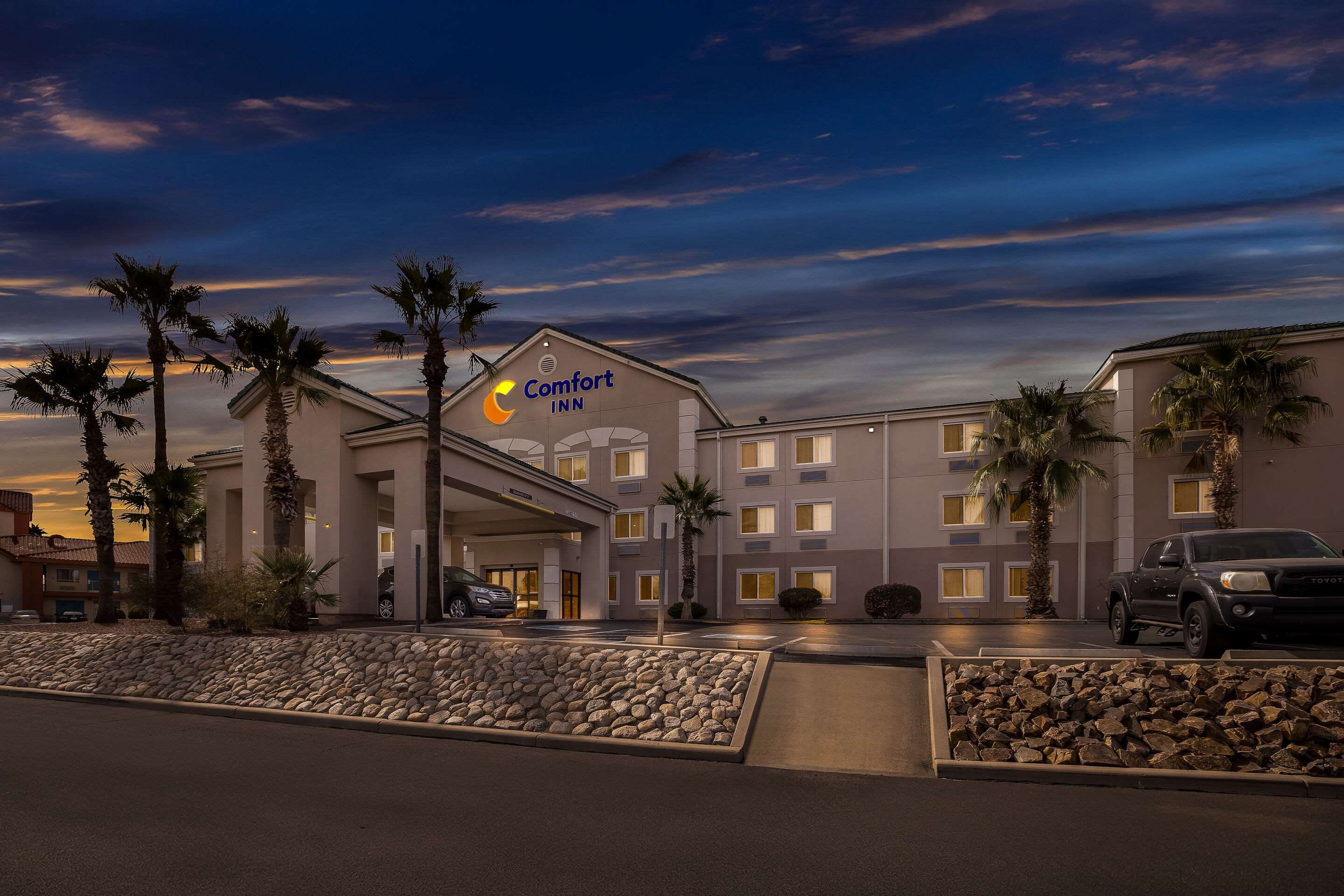 Twilight | Comfort Inn