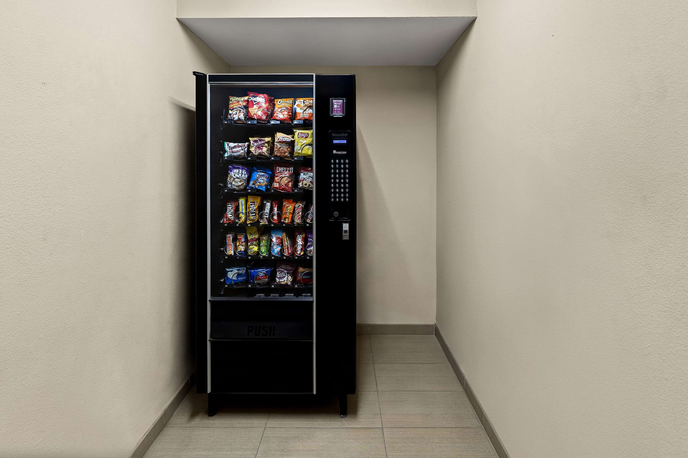 Hotel vending area | Comfort Inn