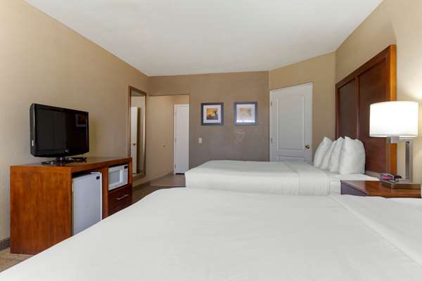  - Comfort Inn & Suites at Talavi Glendale