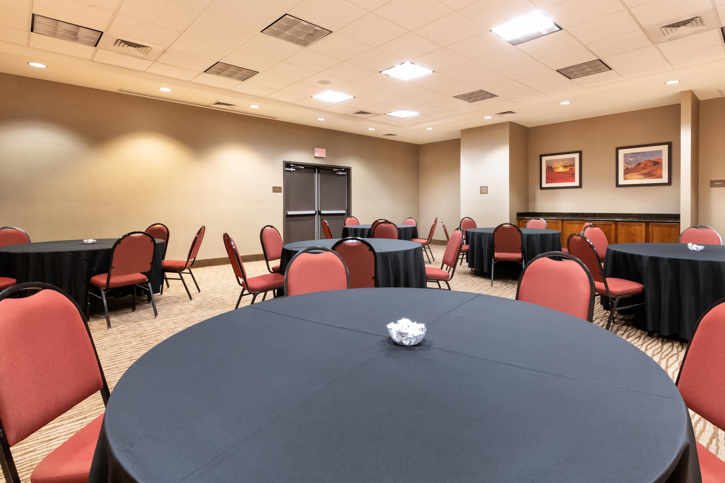 Large space for receptions, parties, anniversaries, and business meetings