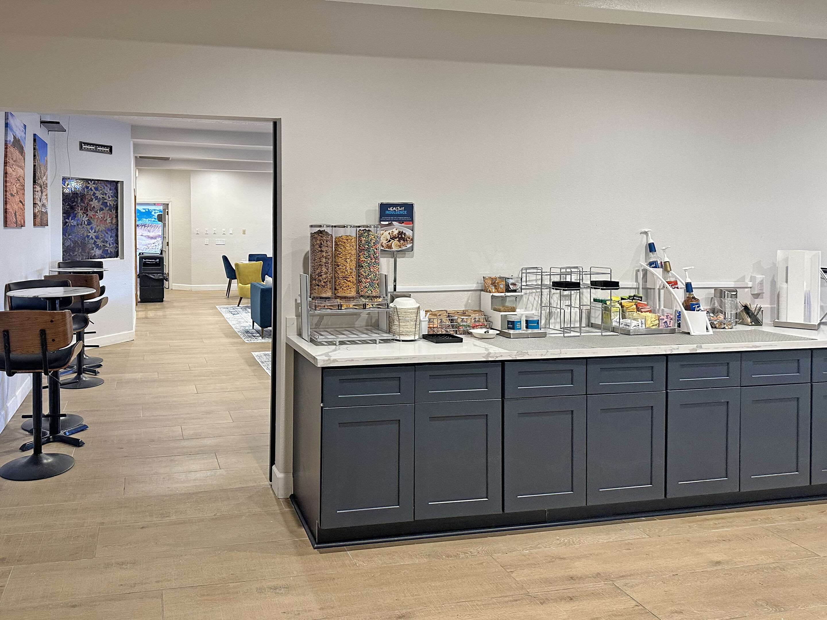Breakfast area