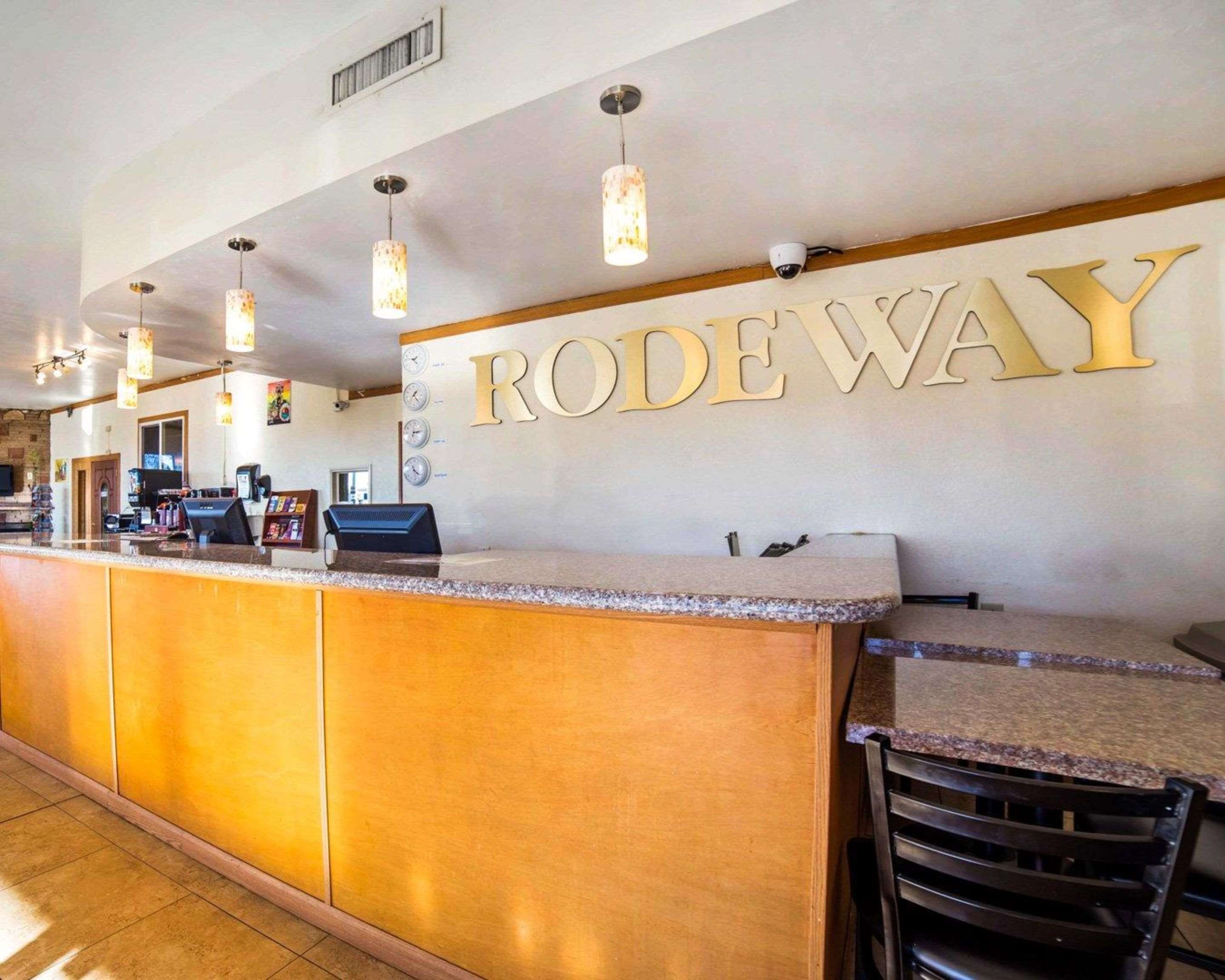 Hotel lobby | Rodeway Inn at Lake Powell