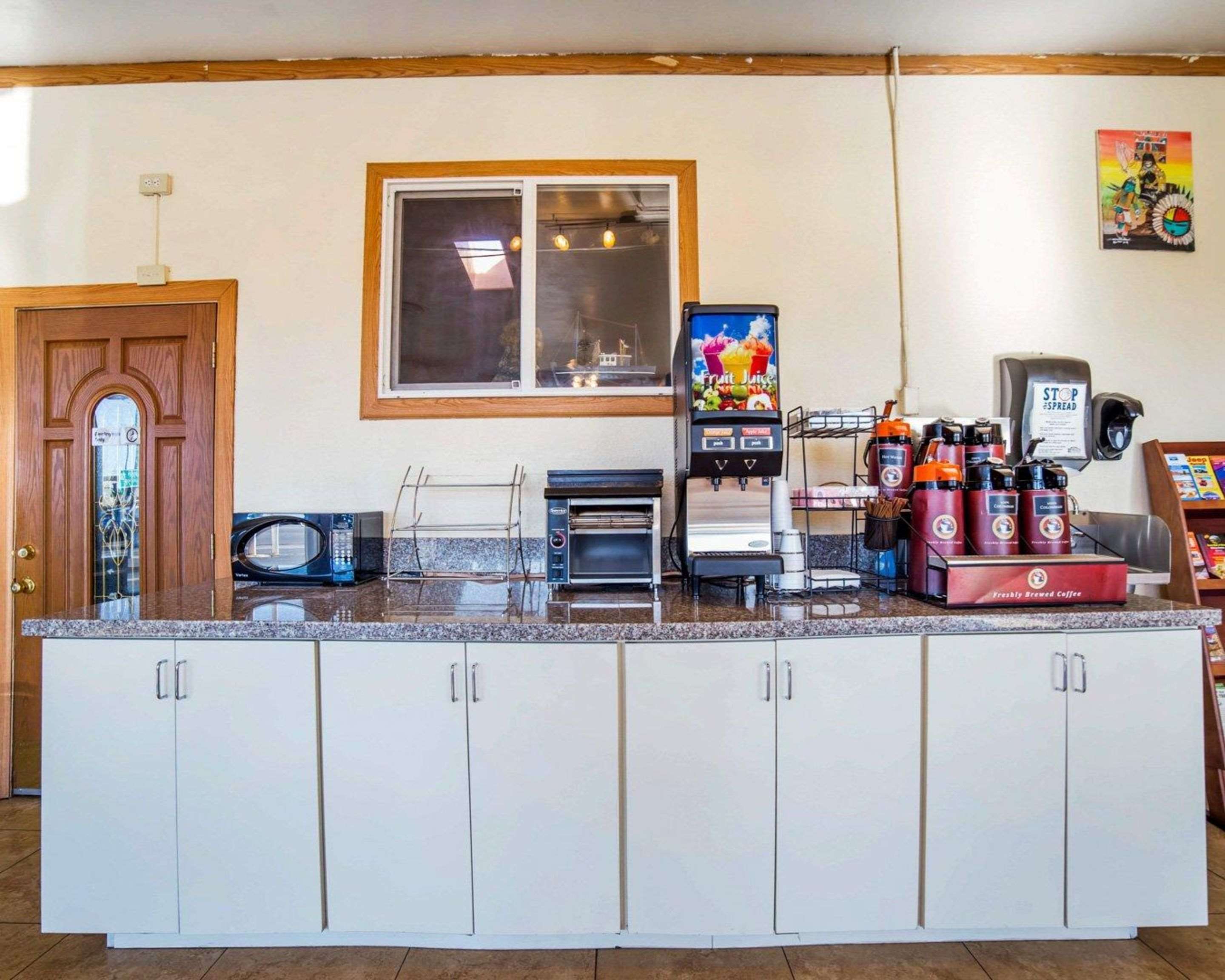 Free hot breakfast | Rodeway Inn at Lake Powell