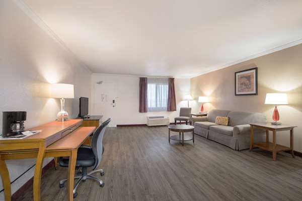 Suite - Quality Inn & Suites Lake Havasu City