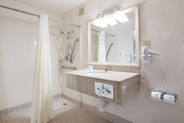  - Quality Inn & Suites Lake Havasu City