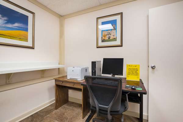 Conference Area - Quality Inn & Suites Lake Havasu City