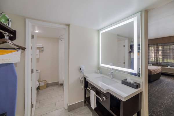  - Quality Inn & Suites Goodyear - I-10, Exit 129