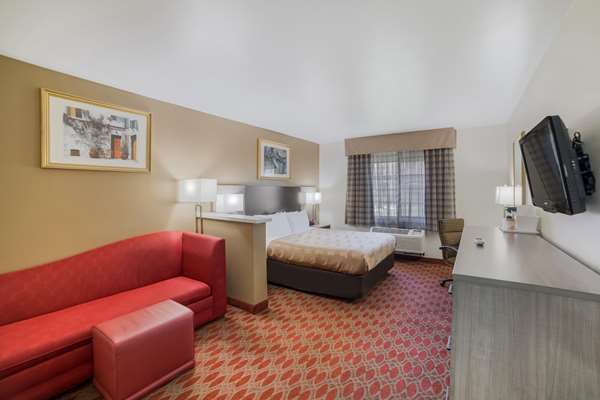 Suite - Quality Inn & Suites Goodyear - I-10, Exit 129