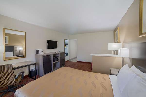 Suite - Quality Inn & Suites Goodyear - I-10, Exit 129
