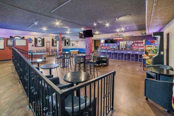 Bar - Quality Inn & Suites Goodyear - I-10, Exit 129