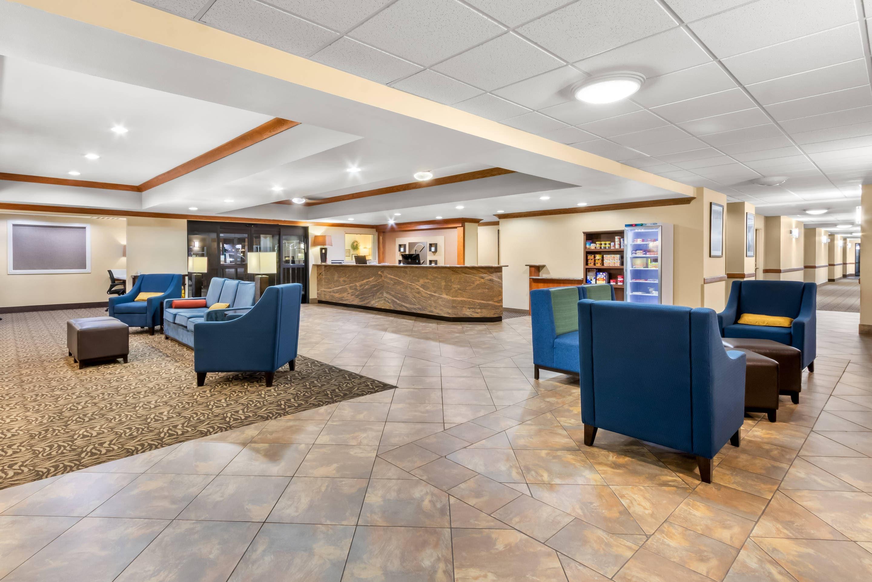 Lobby with sitting area