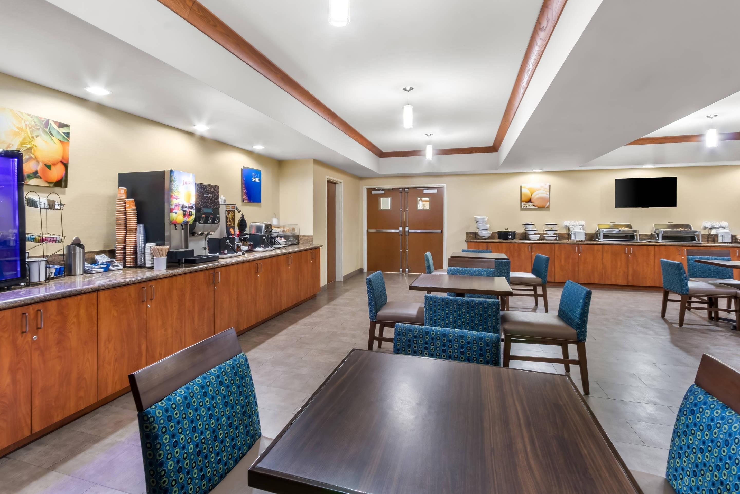 Breakfast area