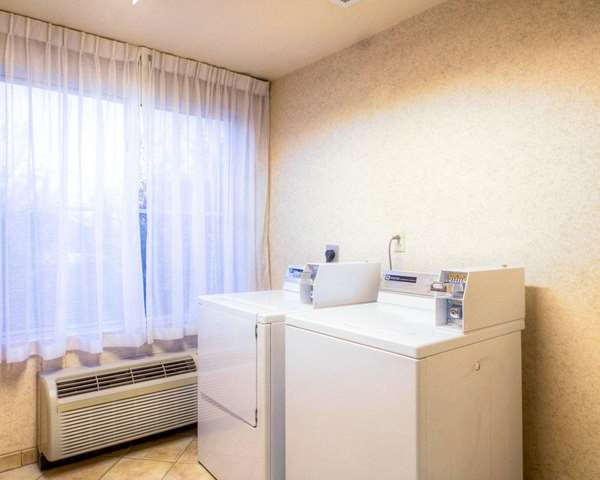 Amenities - Comfort Inn Green Valley