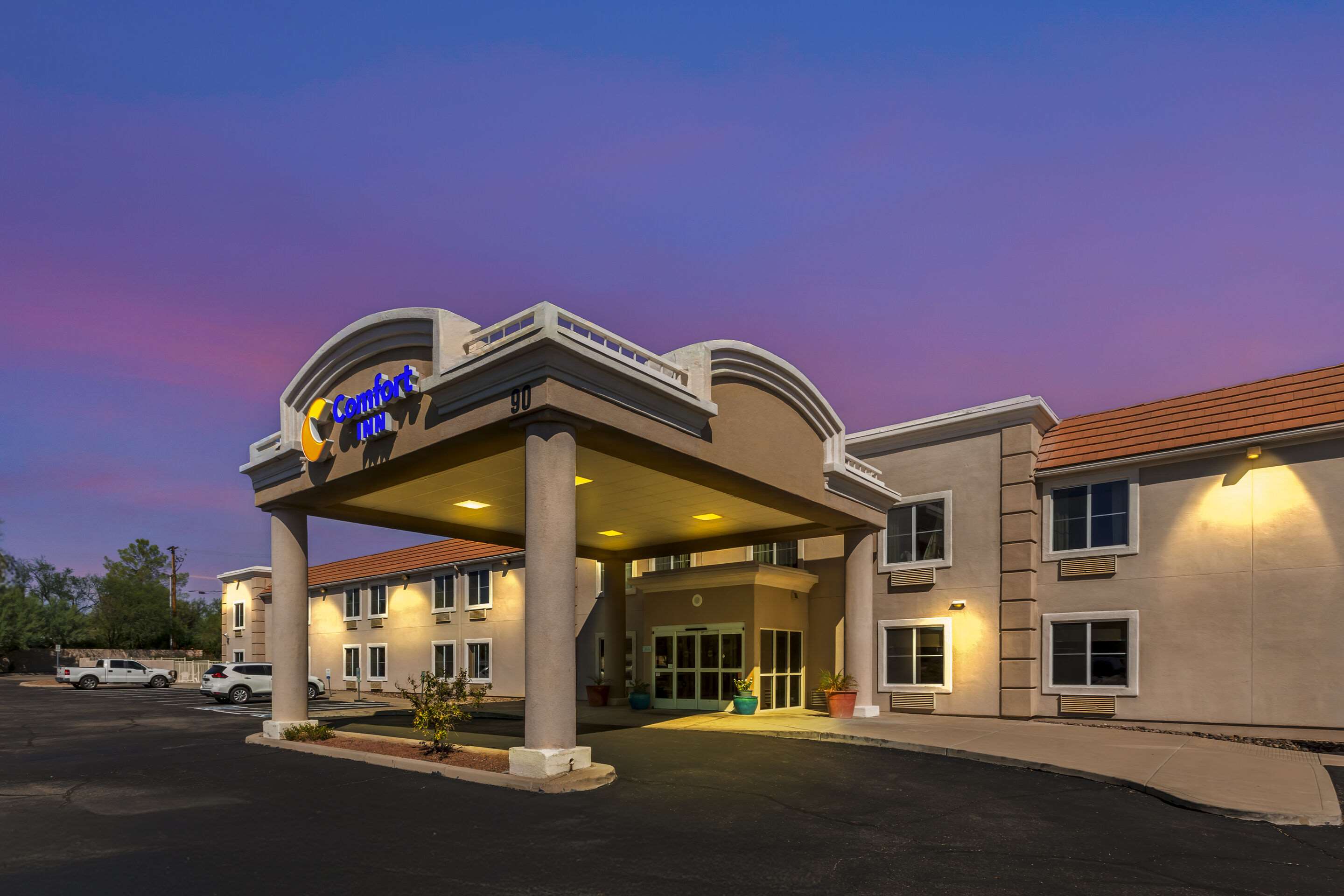 Twilight | Comfort Inn Green Valley I-19
