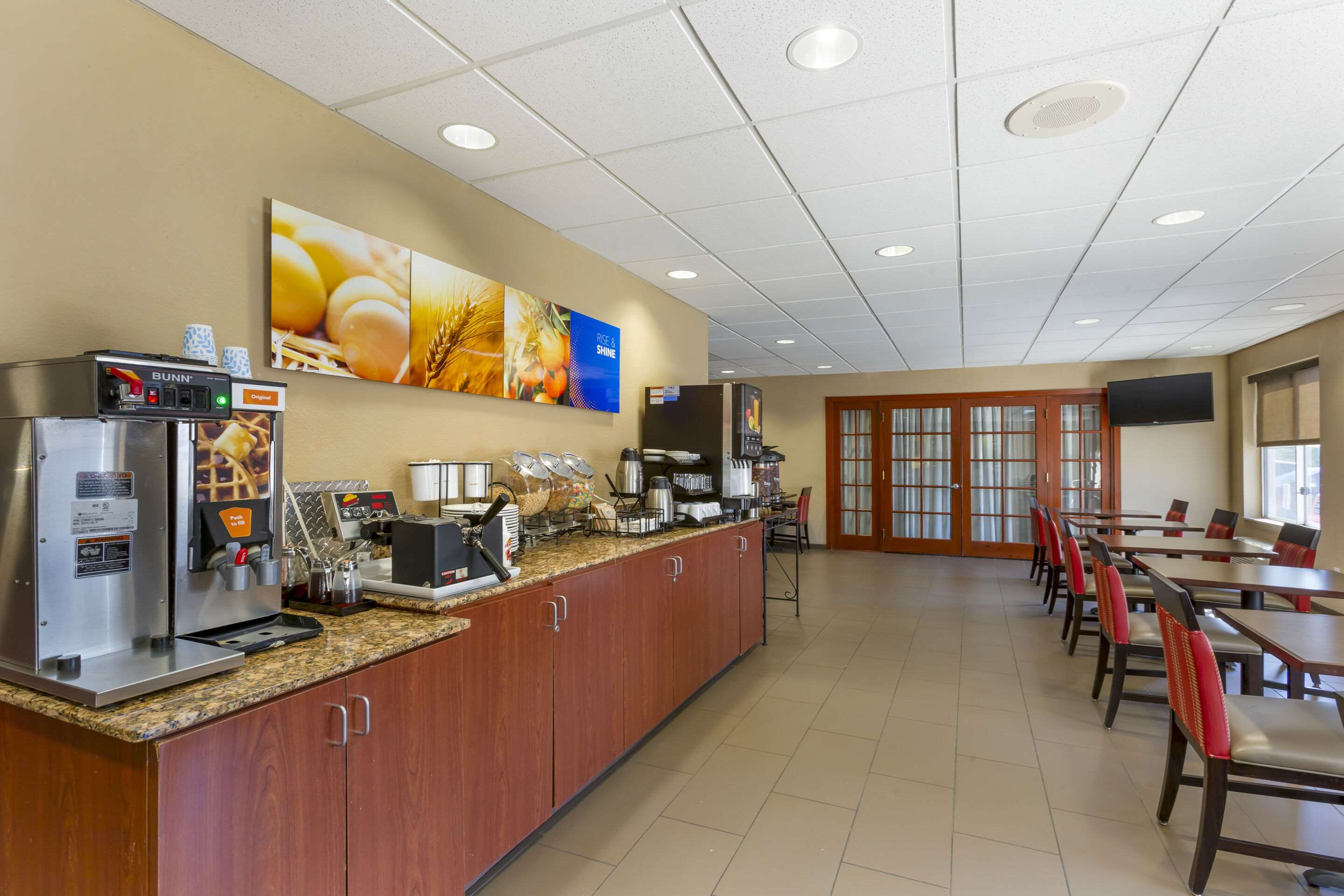 Breakfast area | Comfort Inn Green Valley I-19