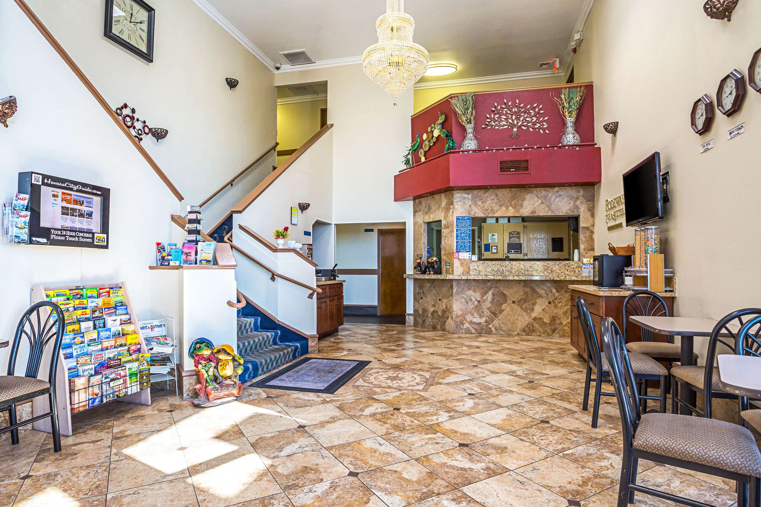 Hotel lobby | Rodeway Inn and Suites