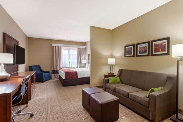 Suite - Comfort Inn & Suites Page