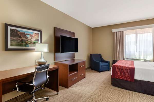 Suite - Comfort Inn & Suites Page