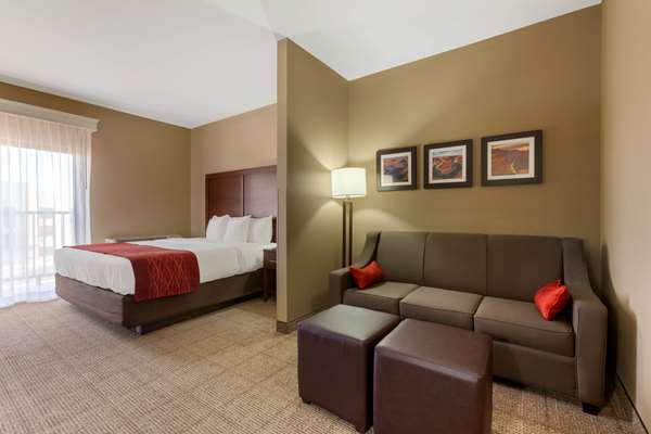 Suite - Comfort Inn & Suites Page