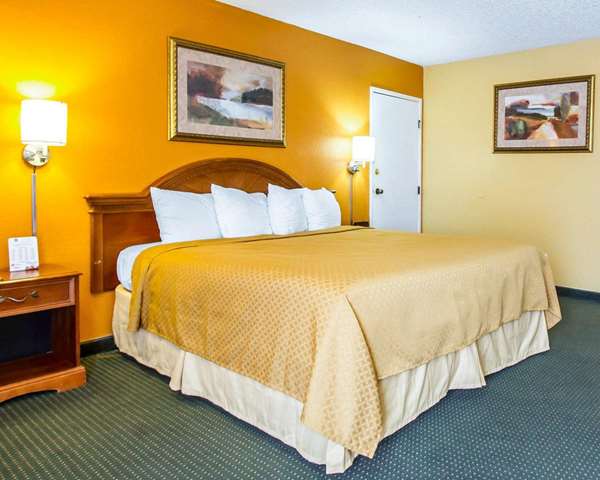 Suite - Quality Inn Downtown Tucson - I-10, Exit 259