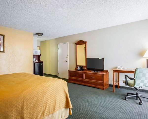 Suite - Quality Inn Downtown Tucson - I-10, Exit 259