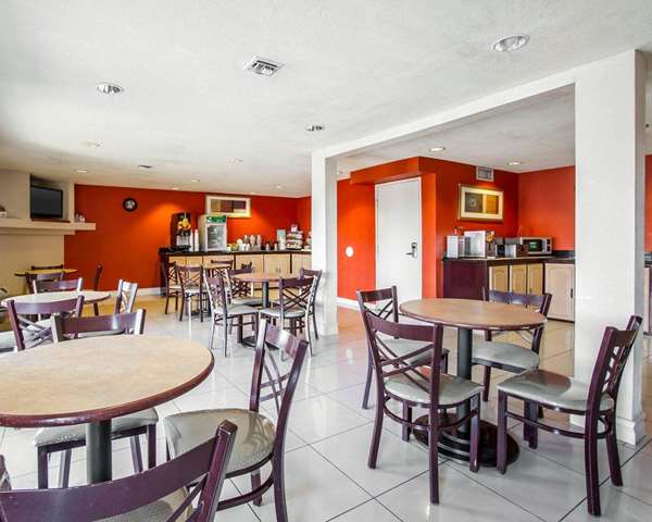 Amenities - Quality Inn Downtown Tucson - I-10, Exit 259
