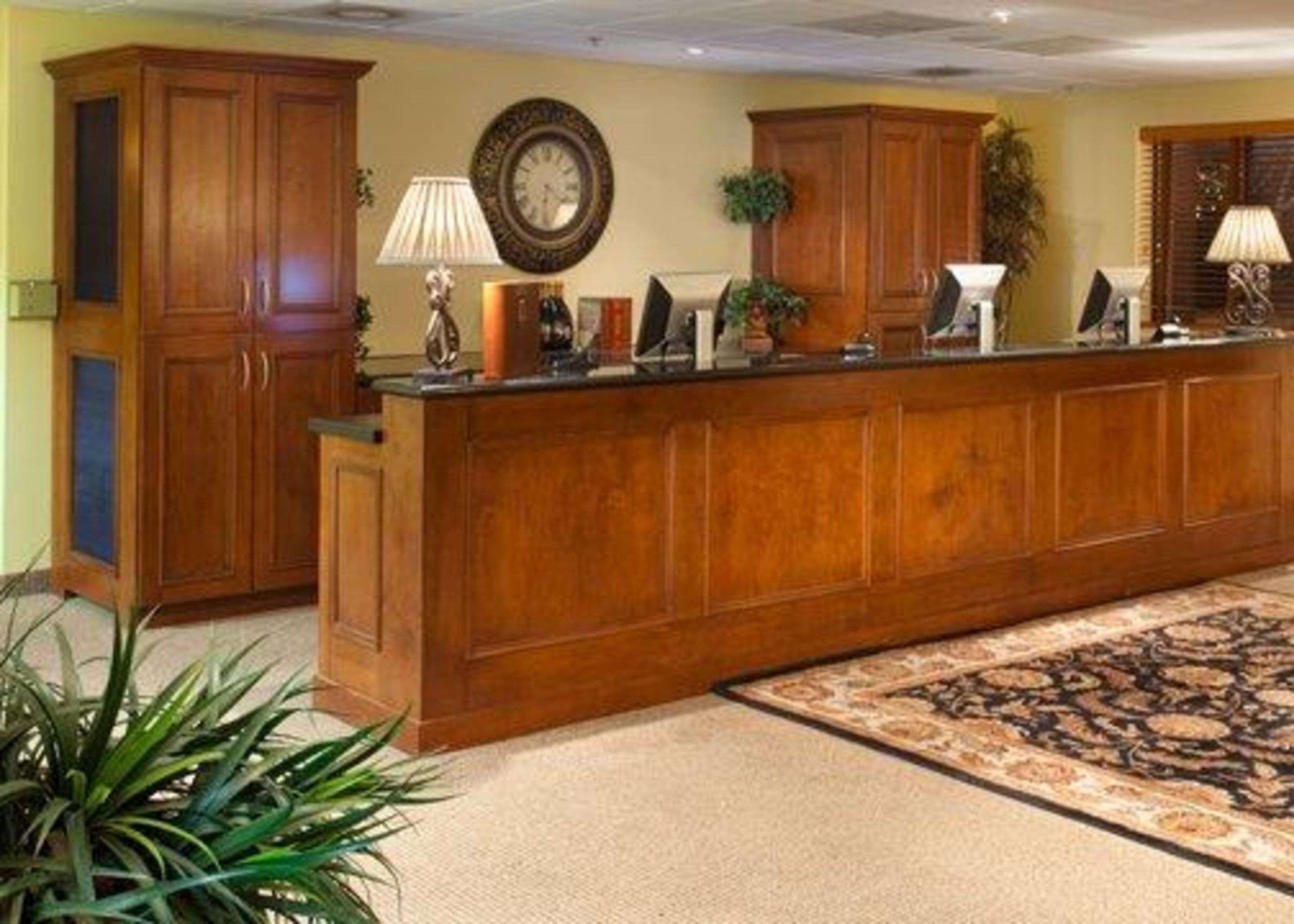 Front desk | Bluegreen Cibola Vista Resort and Spa, an Ascend Resort