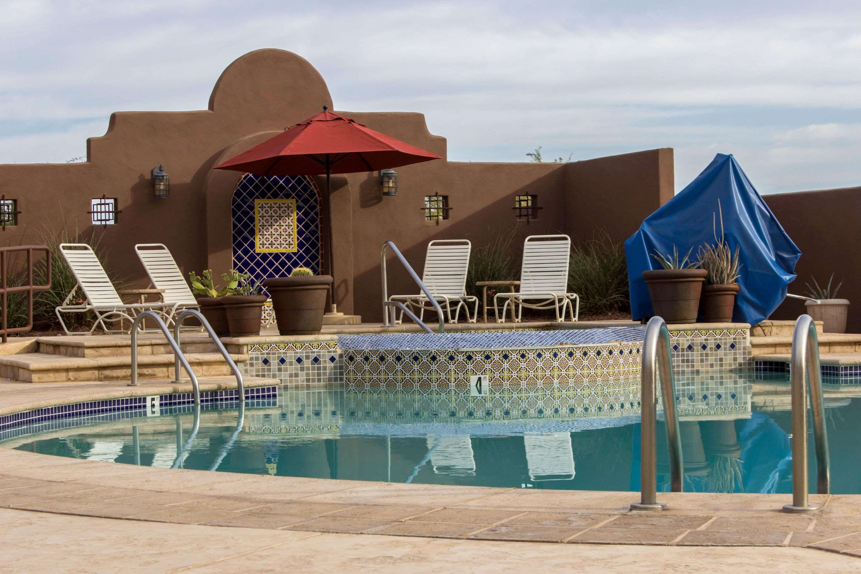Outdoor pool with sundeck | Bluegreen Cibola Vista Resort and Spa, an Ascend Resort
