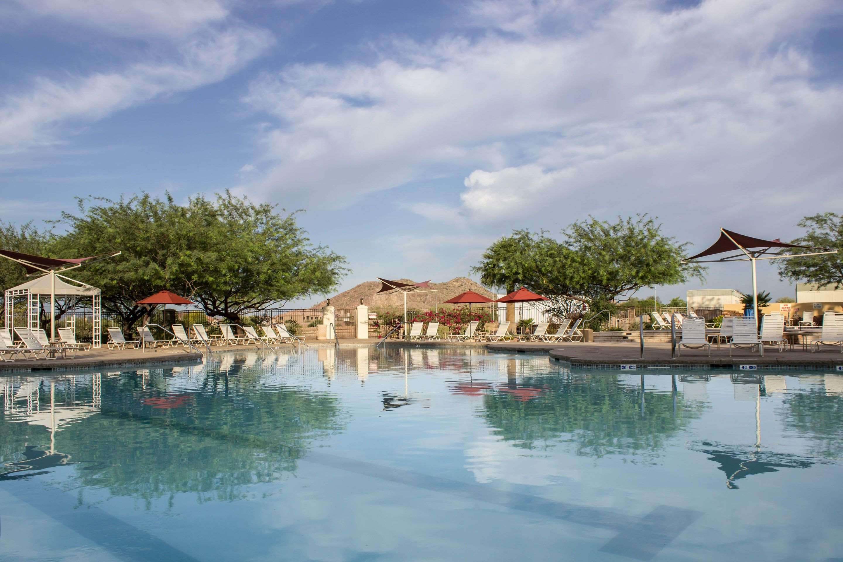 Outdoor pool | Bluegreen Cibola Vista Resort and Spa, an Ascend Resort