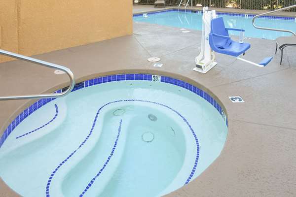 Pool - Comfort Inn & Suites South Tucson - I-10, Exit 264