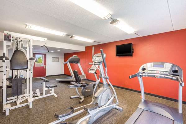 Fitness/ Exercise Room - Quality Inn Payson