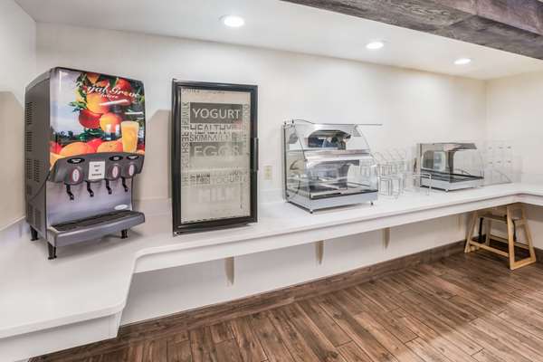 Amenities - Clarion Inn Page