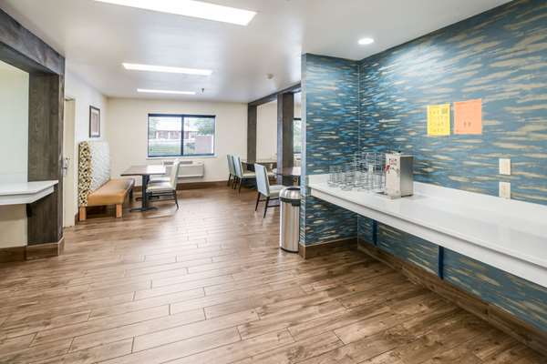 Amenities - Clarion Inn Page