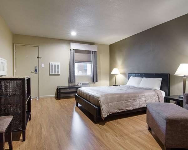  - Rodeway Inn Flagstaff