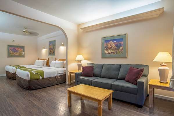 Suite - Quality Inn & Suites Youngtown