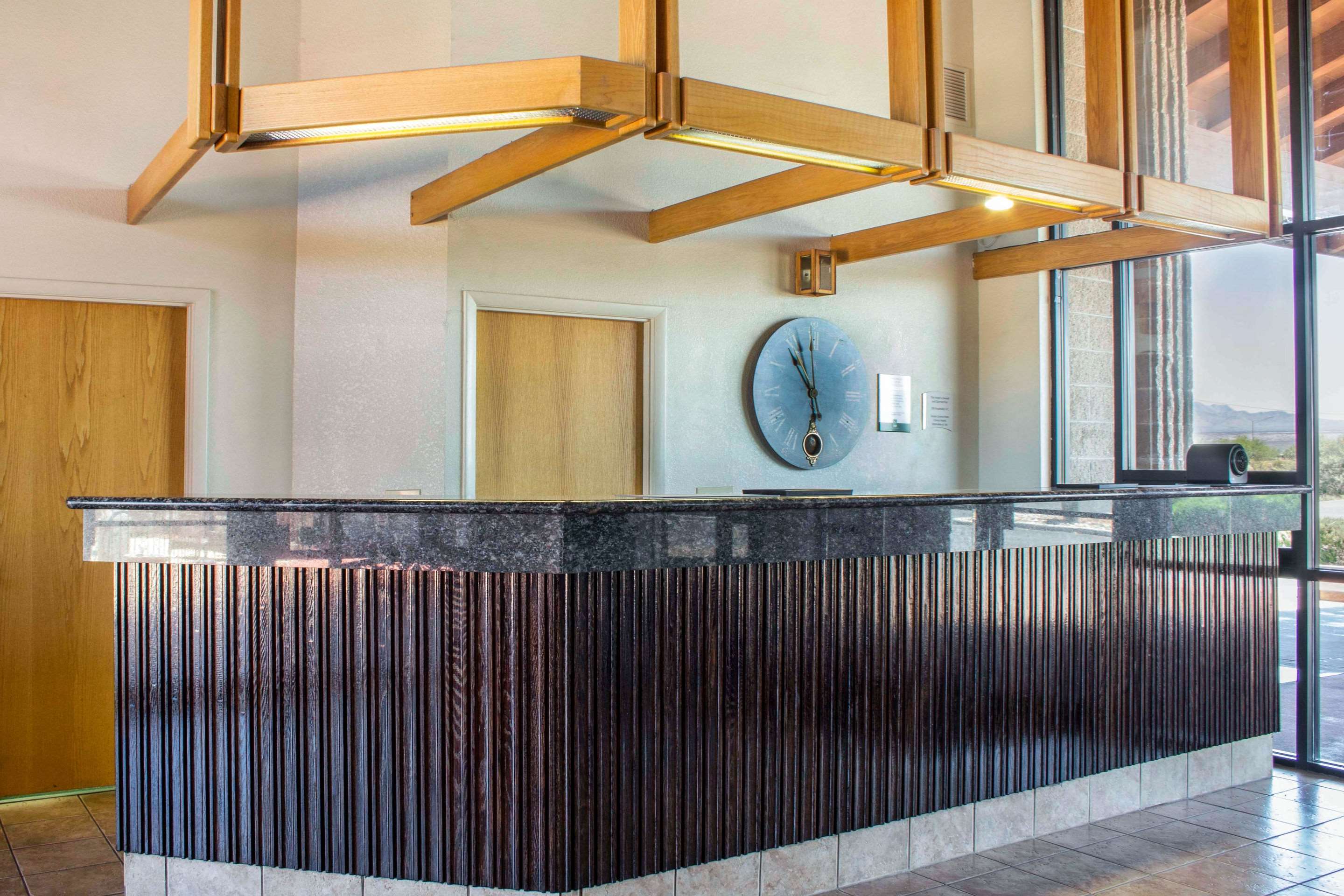 Lobby with sitting area