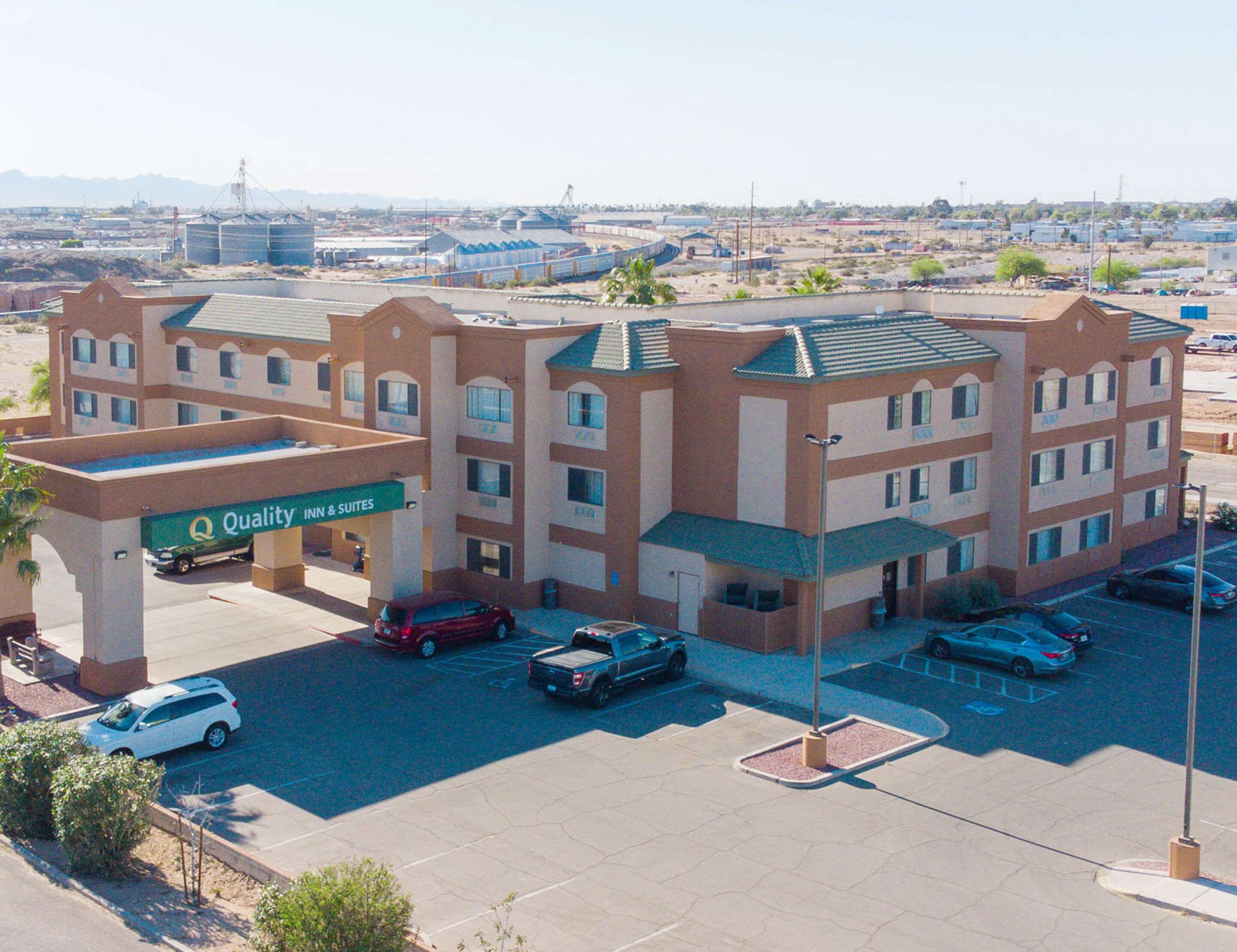 Hotel exterior | Quality Inn & Suites Yuma