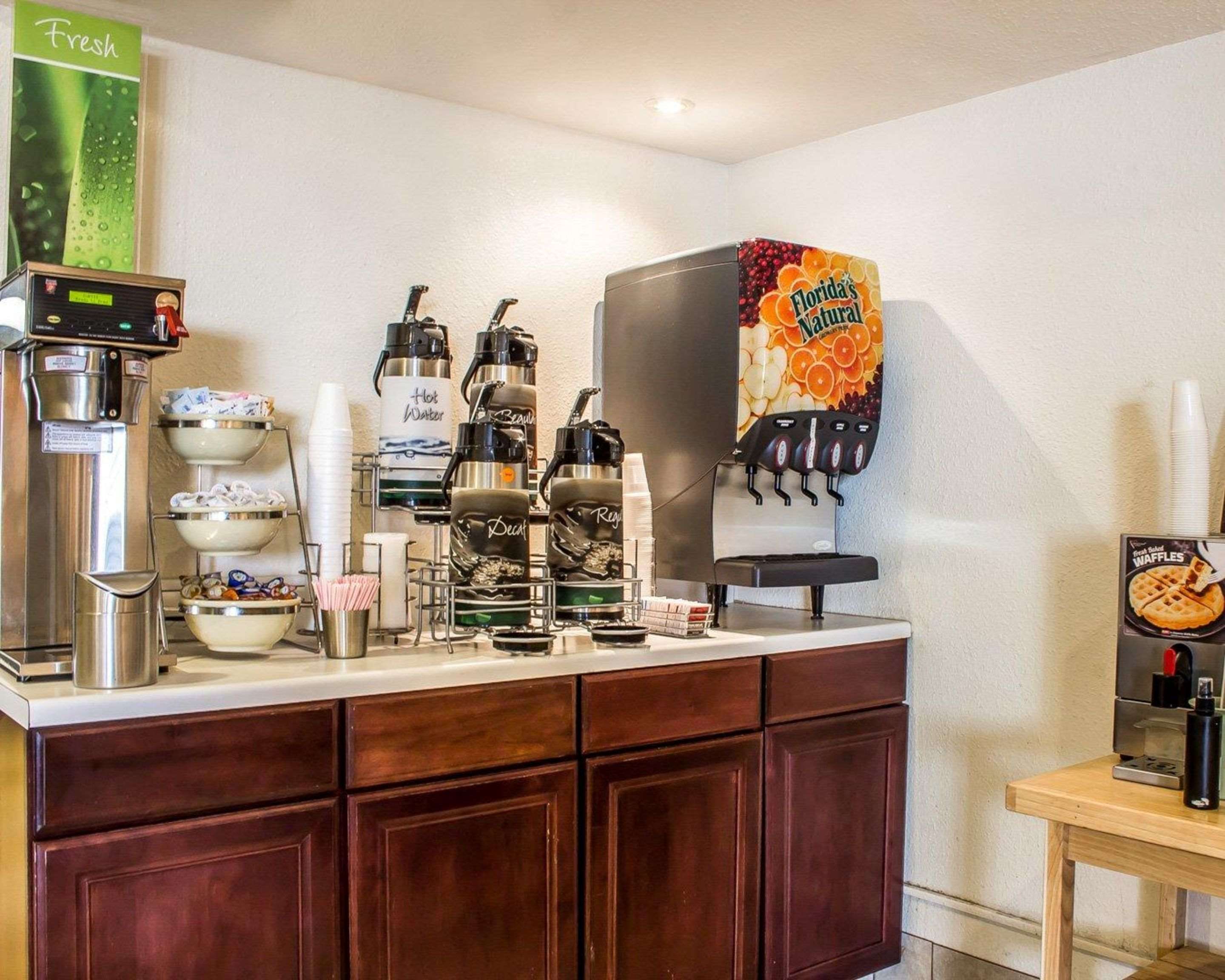 Free continental breakfast | Quality Inn & Suites Yuma