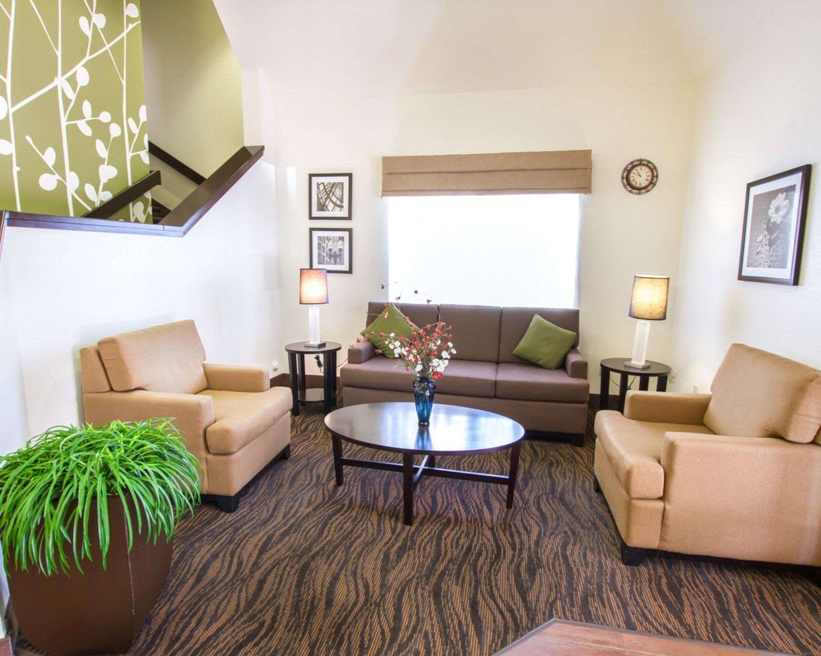 Spacious lobby with sitting area