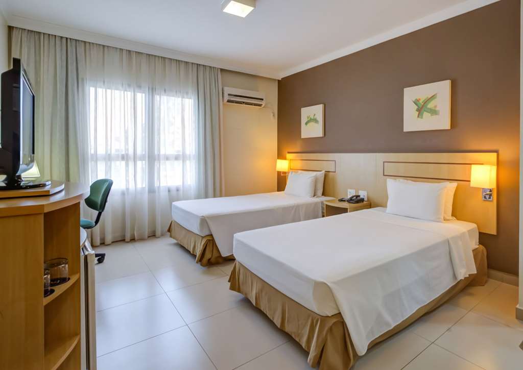 COMFORT HOTEL FRANCA-guestroom-Guest Room,On-Site.jpg