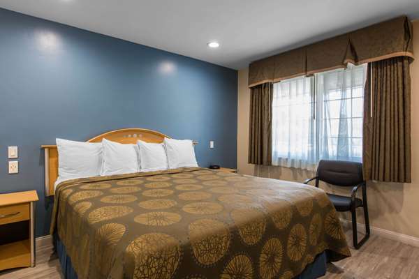 Suite - Rodeway Inn Escondido - I-15, Exit 33