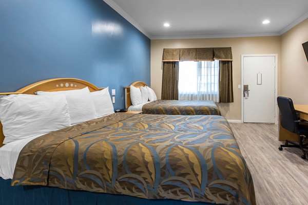  - Rodeway Inn Escondido - I-15, Exit 33