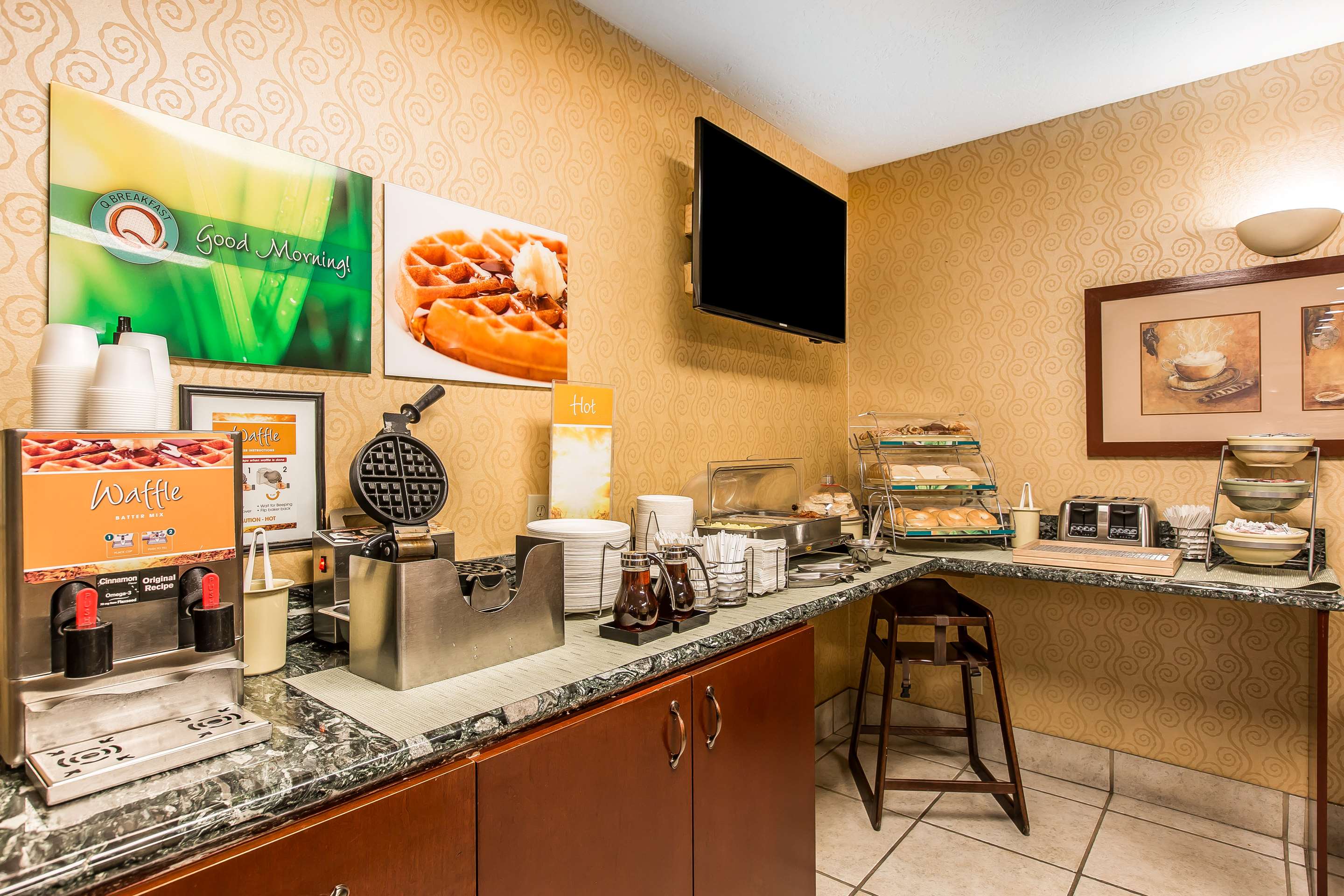 Breakfast area