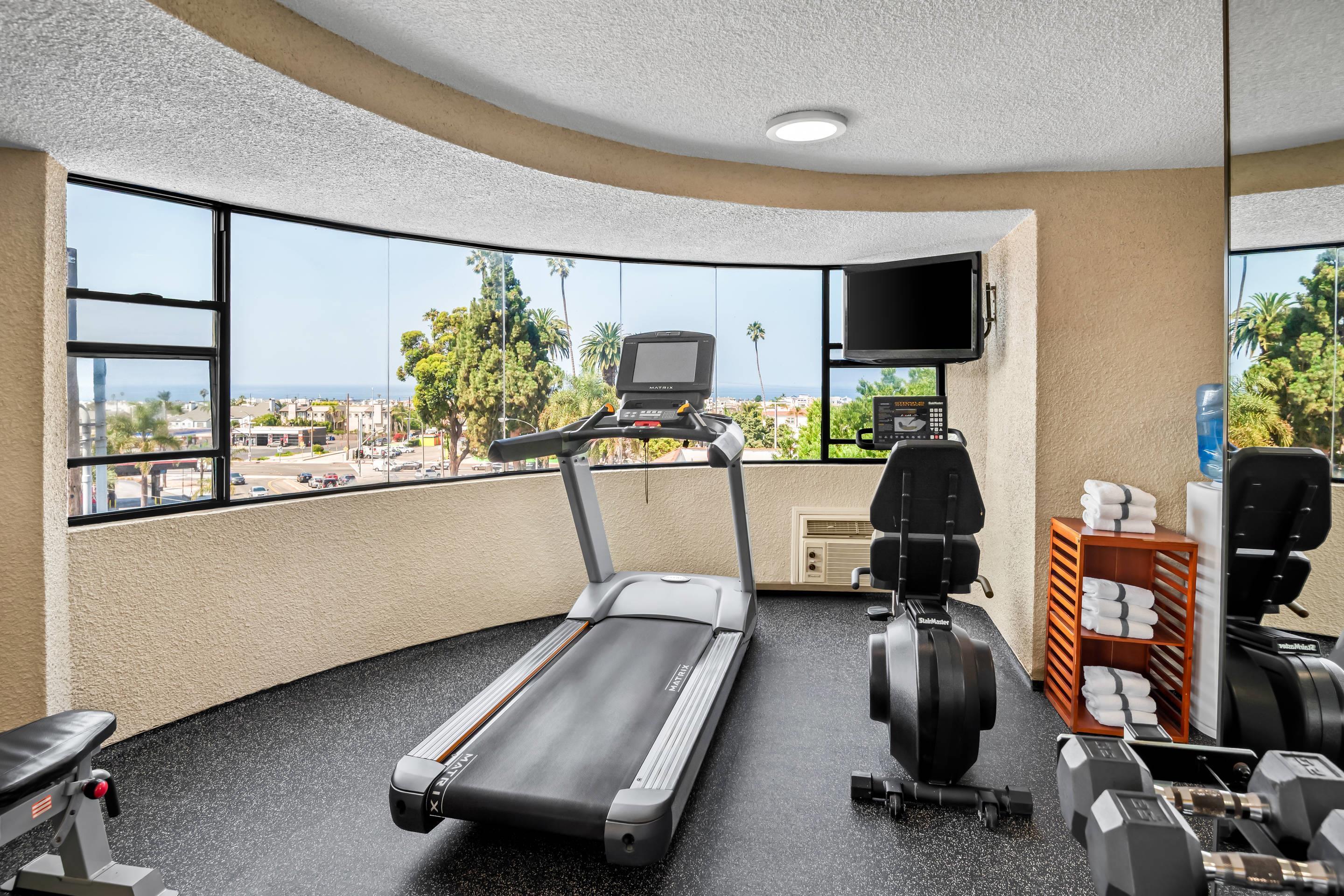 Fitness center | Quality Inn & Suites Hermosa Beach